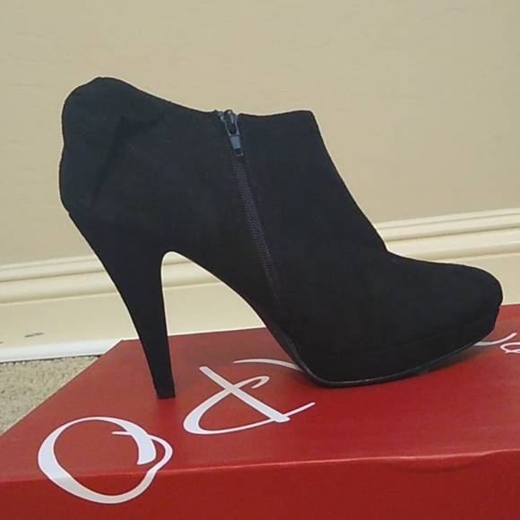 Bow Ankle Booties - Picture 4 of 6